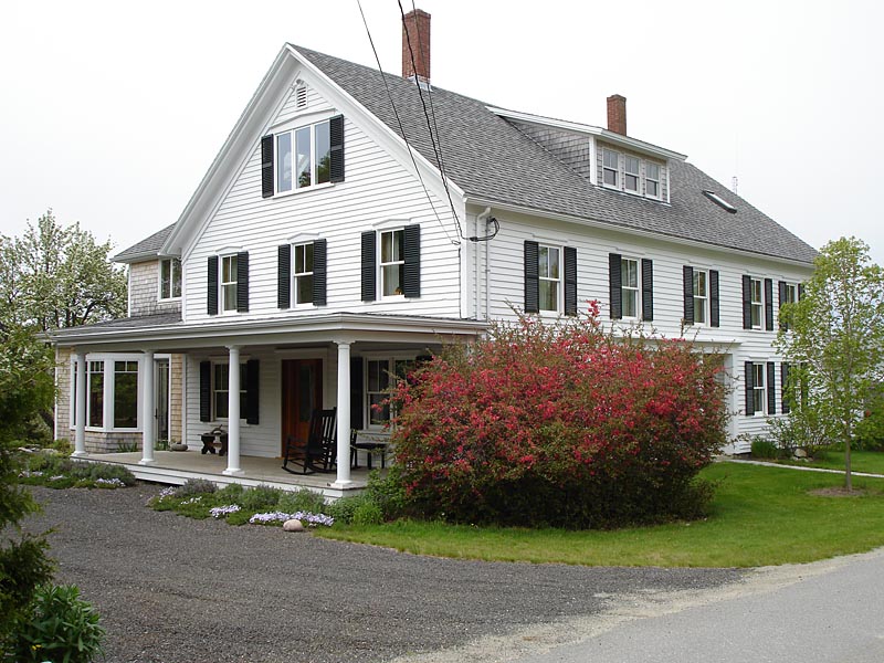 11 School St., Saint George, Maine 04860 | InTown Waterfront Home in Tenants Harbor – St. George, Maine