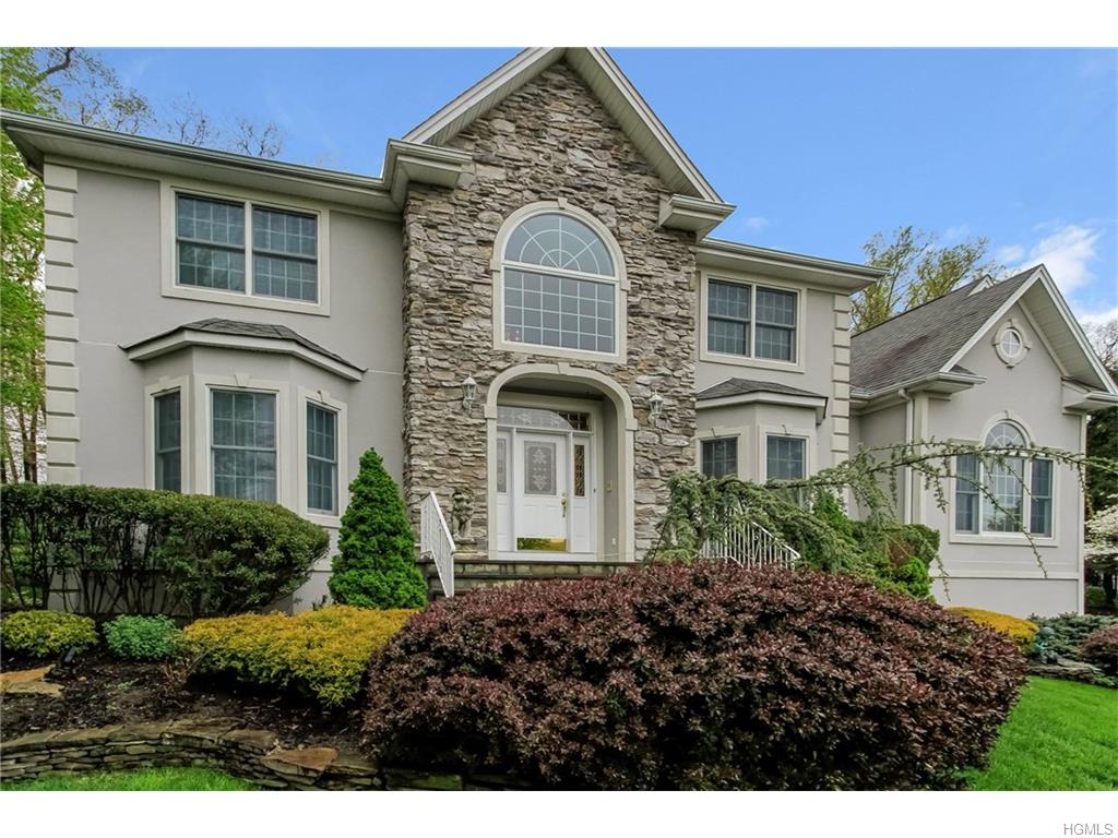 SOLD | 6 Pymm Court, Stony Point NY 10980 | Impeccable Stucco and Stone 4 bedroom, 3 full bath Colonial