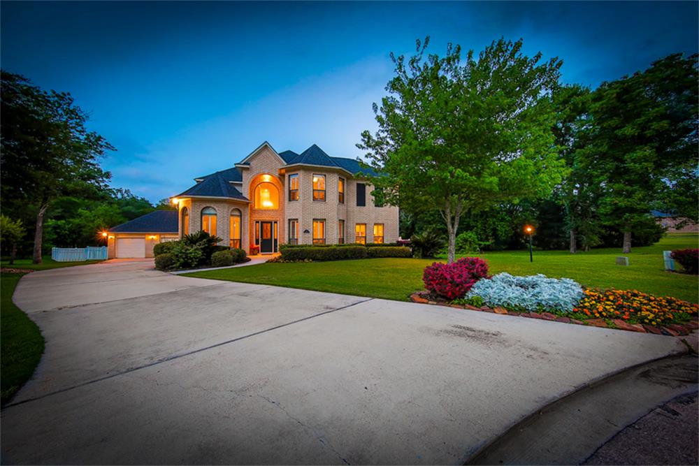 10 Hillsborough Dr, Montgomery, TX 77356 | Texas Style Family Luxury in World-Class Bentwater in Montgomery