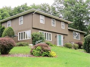 SOLD | 14 Camelot Drive, Goshen, NY 10924 |  Spacious Home complete with Legal In Law Suite
