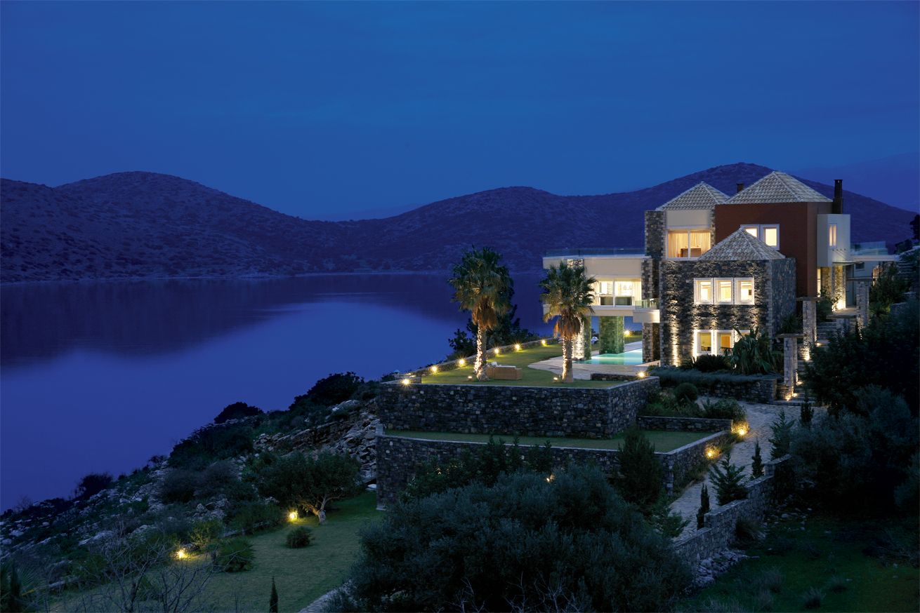 Villa Marina | Luxury Spread over 3 Levels