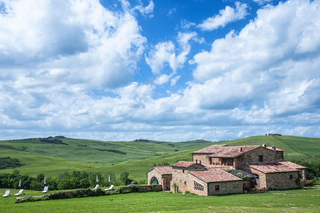 Perfectly Restored With Magnificent 360 degrees View over Val d’Orcia.