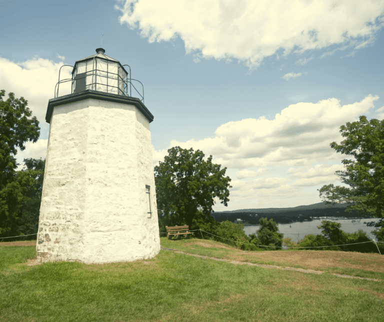 stony point lighthouse hudson valley in the summer